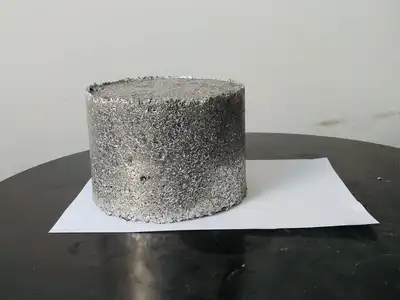 Single high-density aluminium granule briquette