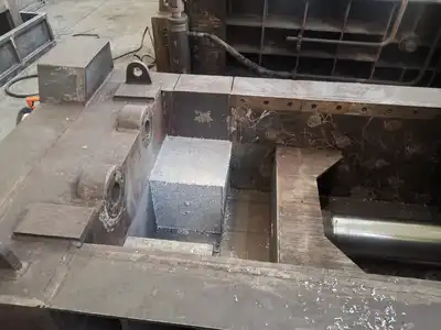 Aluminium turning block formed inside the press