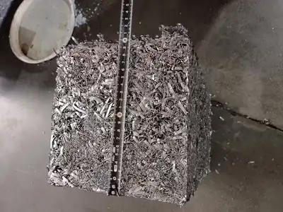 Compact aluminium turnings bale