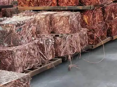 Palletized copper wire scrap bales