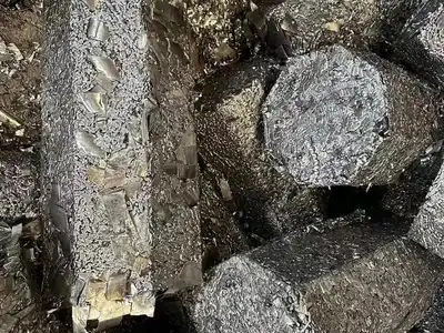Dense briquettes produced from shredded steel shavings